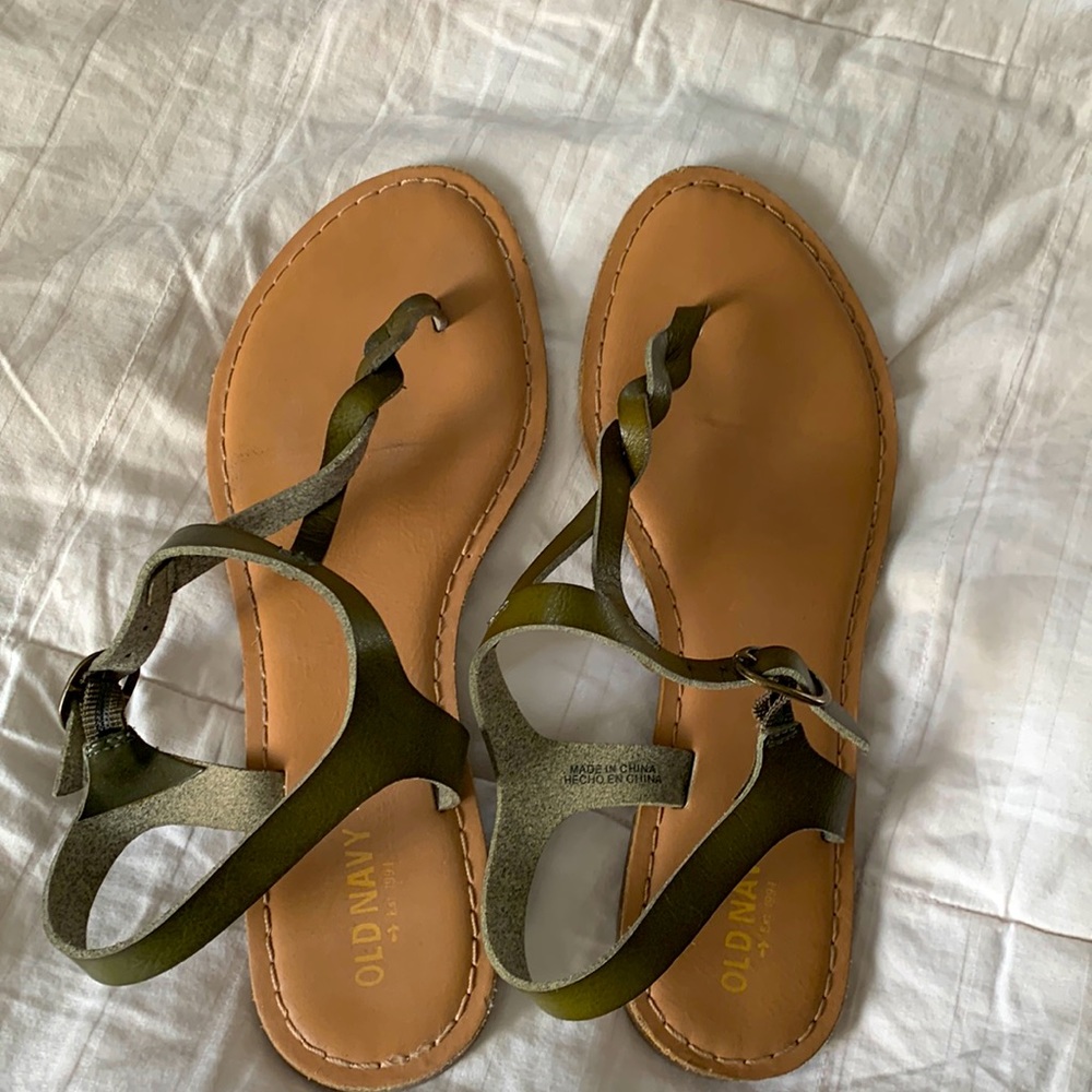 Old Navy Olive Twist T-Strap Sandals
